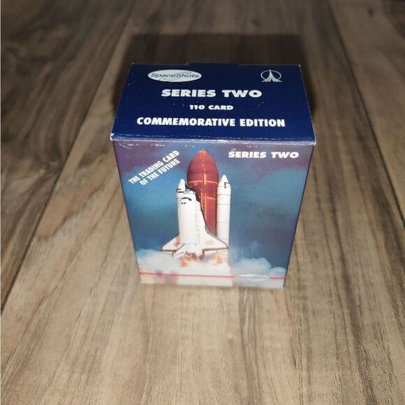 COMMEMORATIVE EDITION SPACESHOTS SERIES TWO TRADING CARD SET - Picture 1 of 8